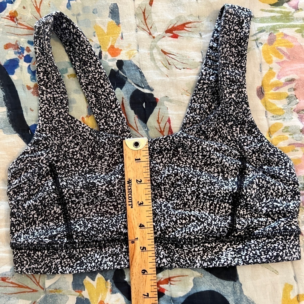 LULULEMON 6 Pavement Pusher Sports Bra NO PADS - Picture 5 of 8